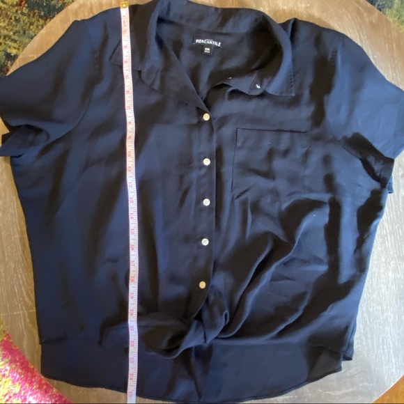 JCrew button down navy crop tie detail - Picture 5 of 6